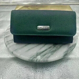 Nautica Blue Green Money Manager Wallet ID Safe RFID Protection. EUC